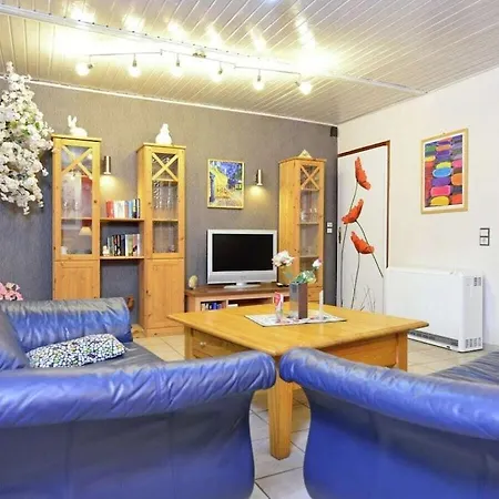 Semesterbostad Beautiful Wooden With Terrace